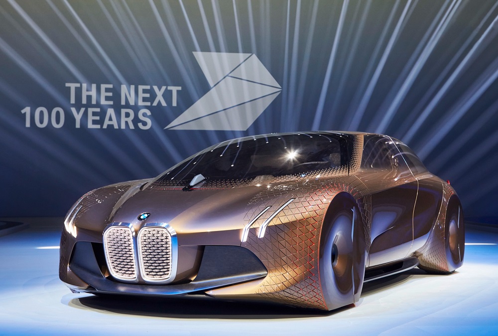 BMW viert honderdjarig bestaan met Vision Next 100 Concept