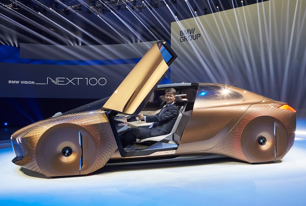 BMW viert honderdjarig bestaan met Vision Next 100 Concept