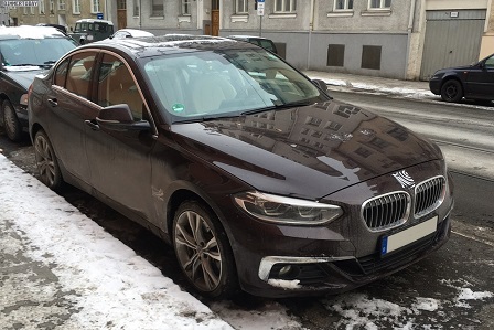 Wat doet deze BMW 1 Reeks Sedan in München?