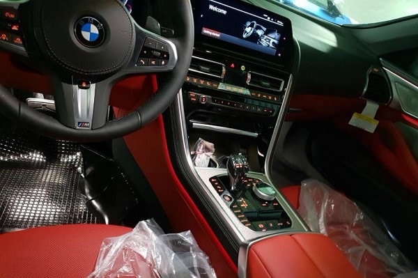 Interieur van toekomstige BMW 8 Reeks op foto vastgelegd