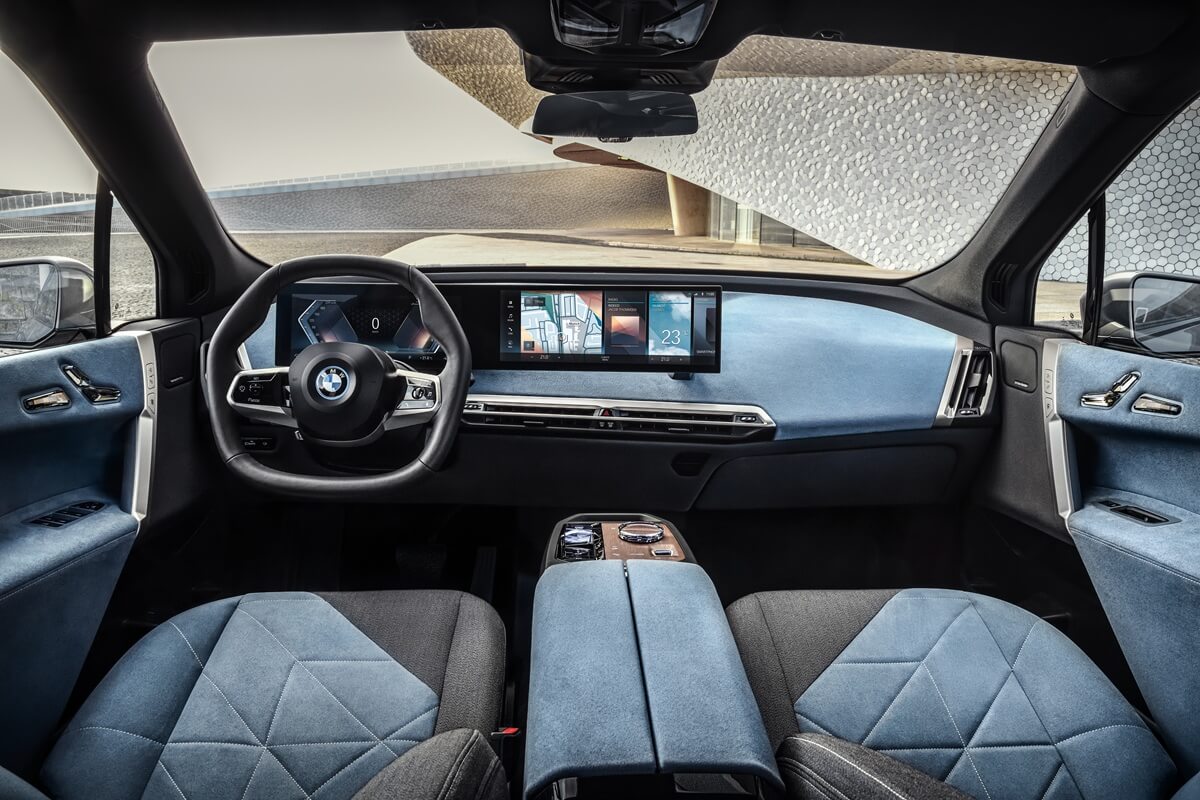 BMW iX xDrive40 326 PS  AWD (2021-2024)
