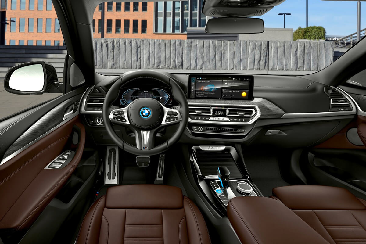 BMW iX3 2025