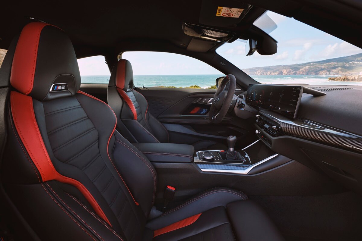 BMW M2 2025