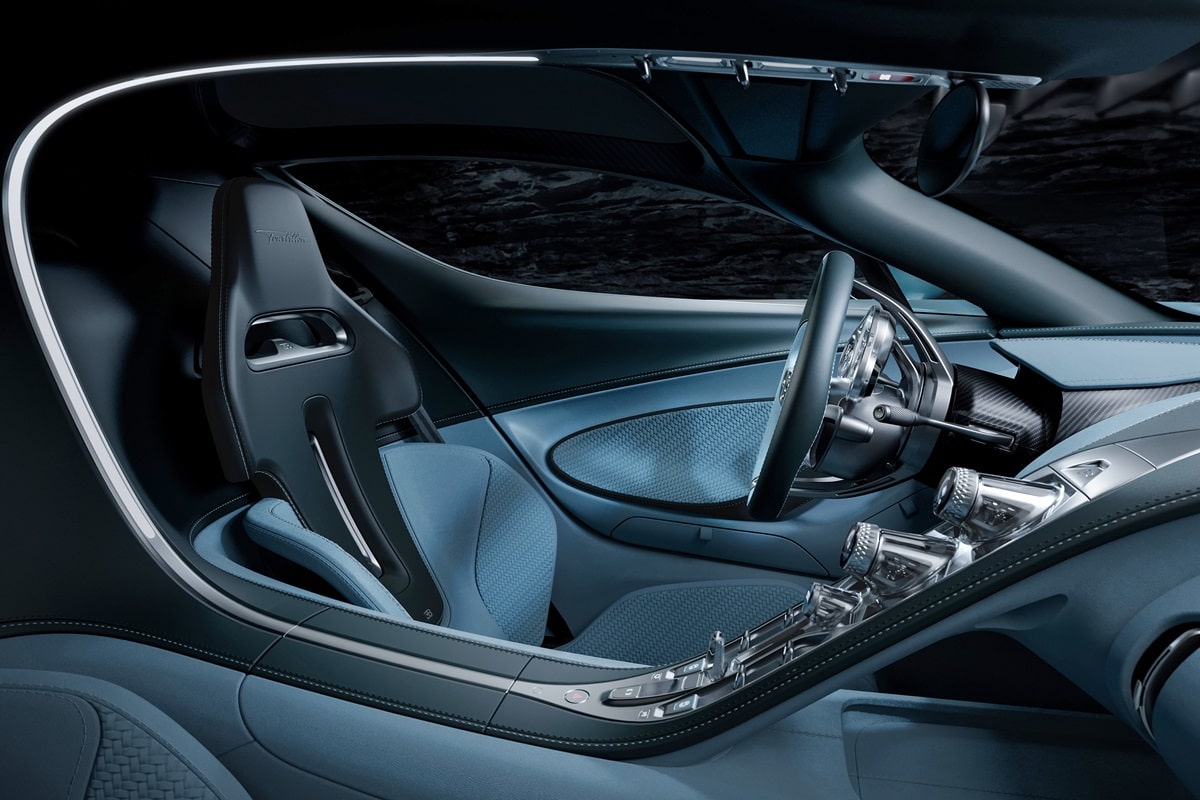 Intérieur Bugatti Tourbillon 2024 8.3 V16 1800 ch BVA traction intégrale