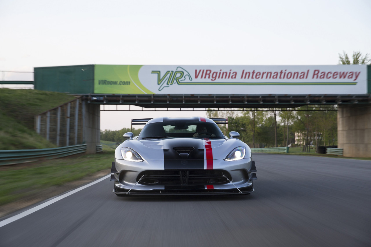 Nieuwe Dodge Viper ACR is ronduit indrukwekkend