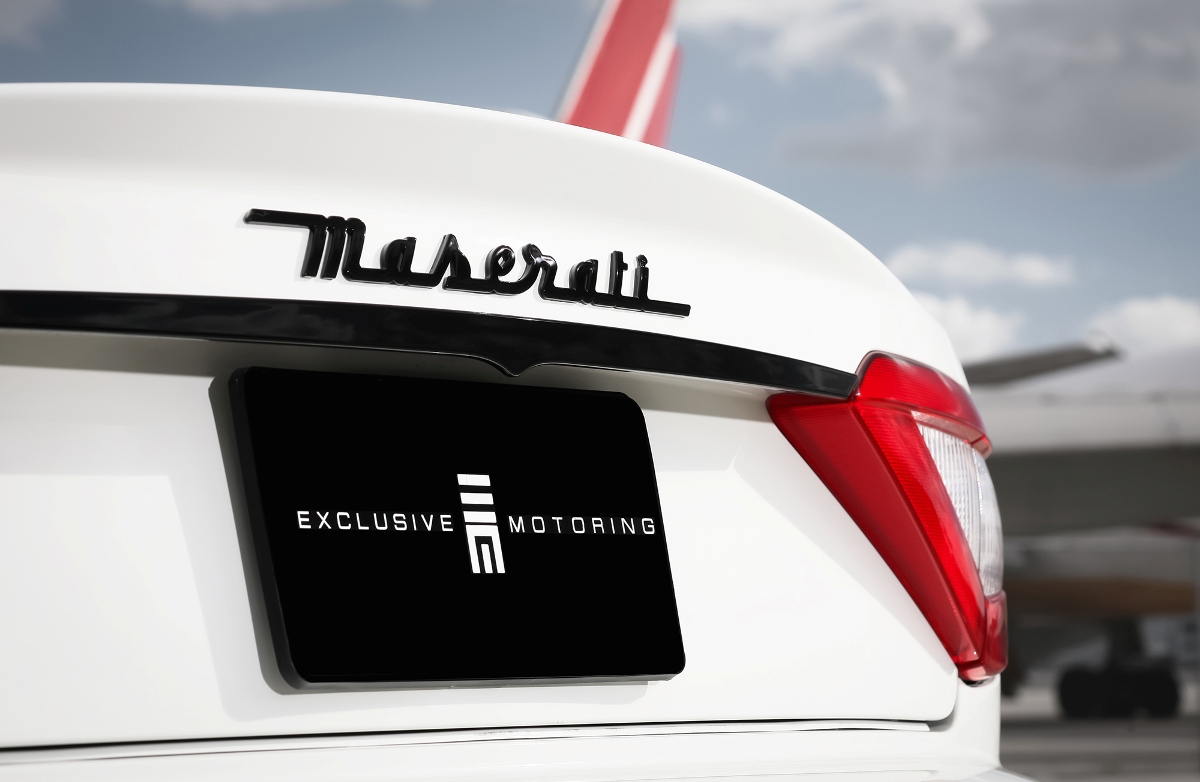 Hagelwitte Maserati GranTurismo van Exclusive Motoring met setje velgen van Vossen