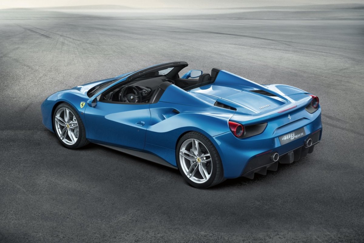 Ferrari verrast met de 488 Spider
