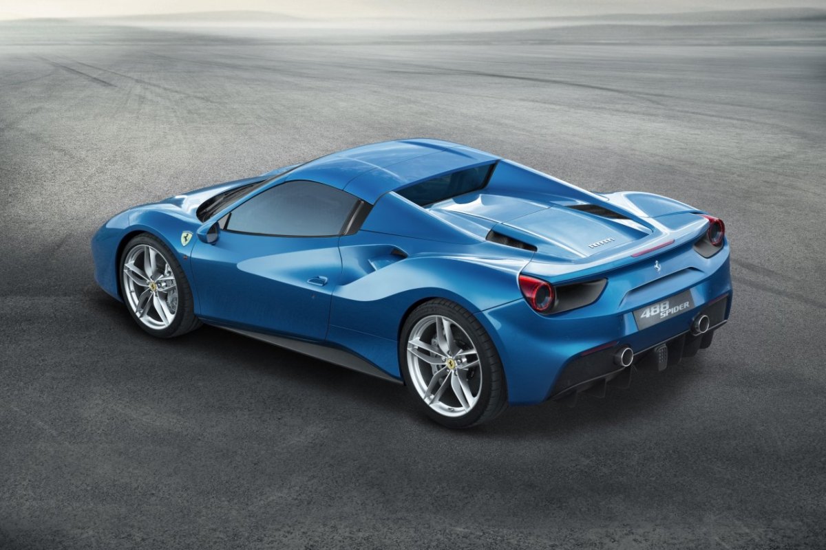 Ferrari verrast met de 488 Spider