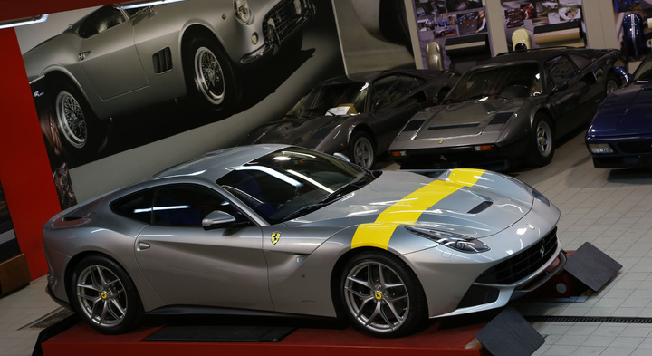 Ferrari F12 Berlinetta Tour de France 64 te bewonderen op salon DreamCars