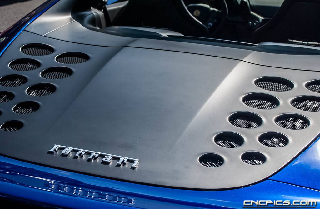 Zeldzame Ferrari Sergio gespot in Californië