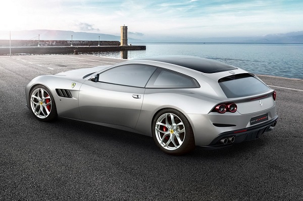 Ferrari GTC4Lusso