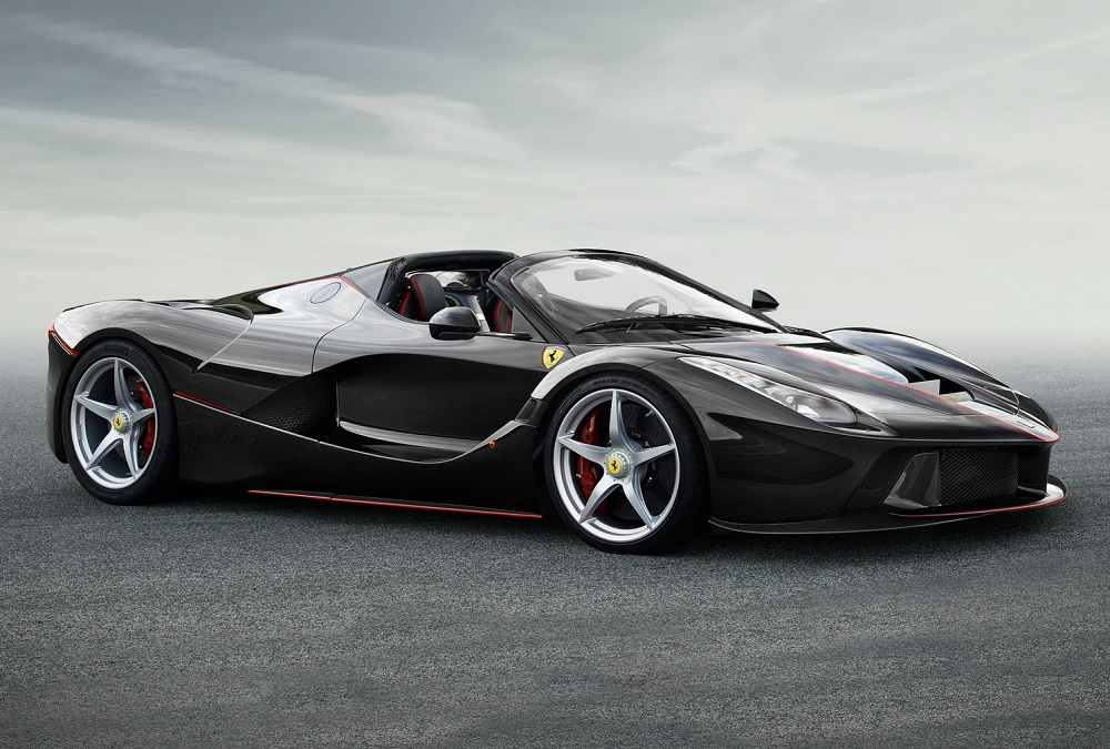 Ferrari stuurt eerste foto's van LaFerrari Spider de wereld in