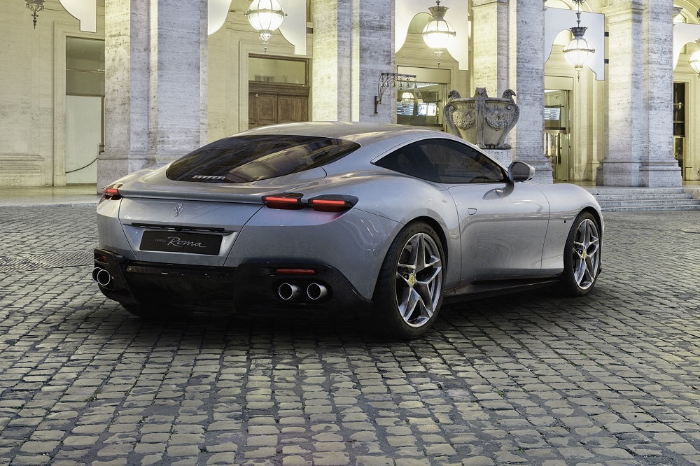 Consumption CO2 emissions Ferrari Roma V8 620 hp automatic RWD