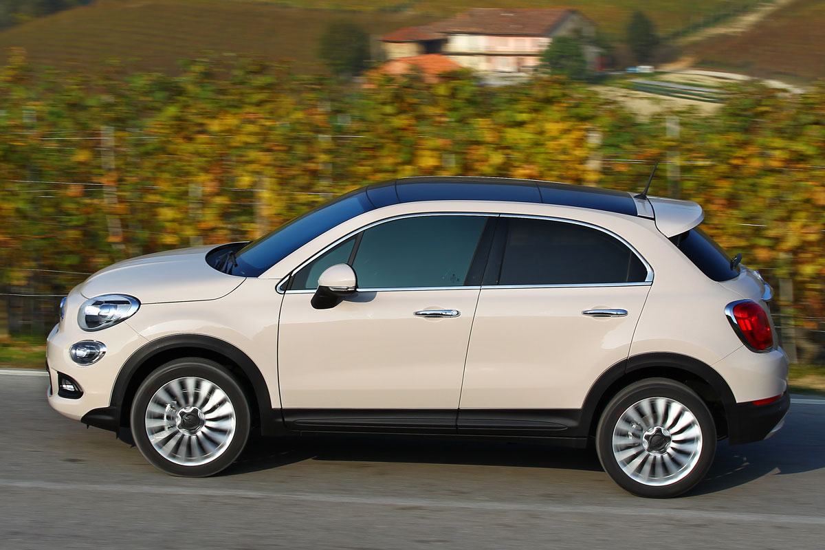 Fiat geeft nieuwe lading foto''s vrij van 500X