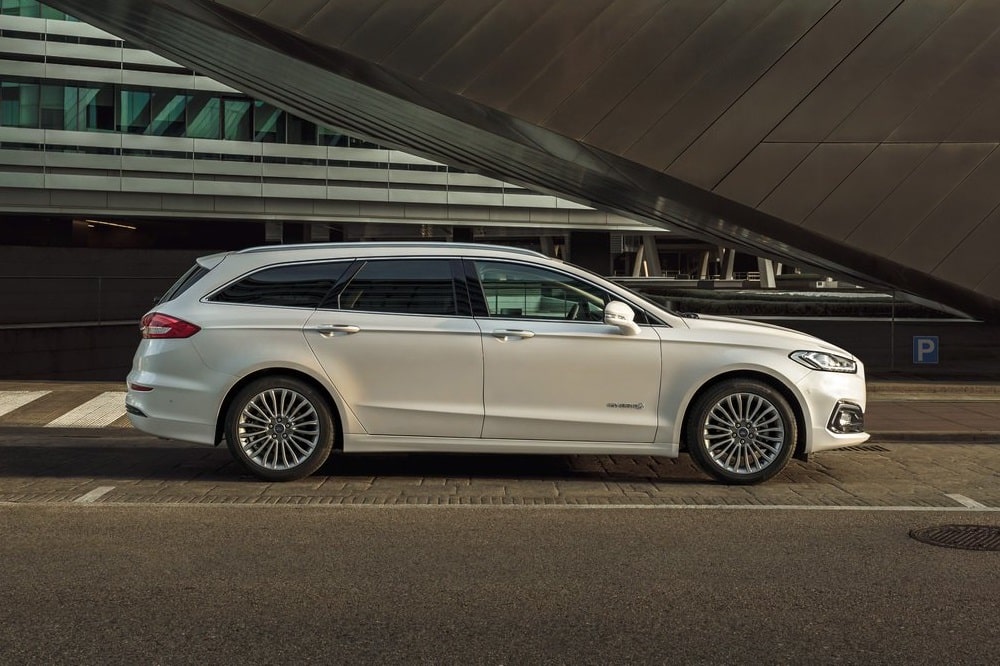 Opgefriste Ford Mondeo beleeft debuut op autosalon van Brussel