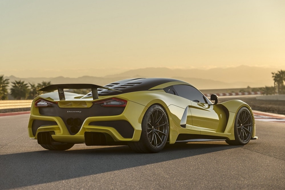 Hennessey Venom F5 passeert magische grens van 300 mph