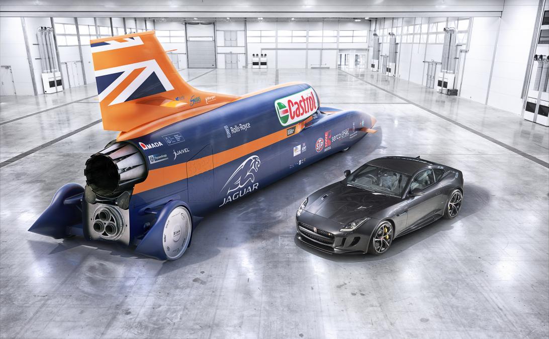 Jaguar stelt F-Type R Bloodhound voor op Coventry MotoFest