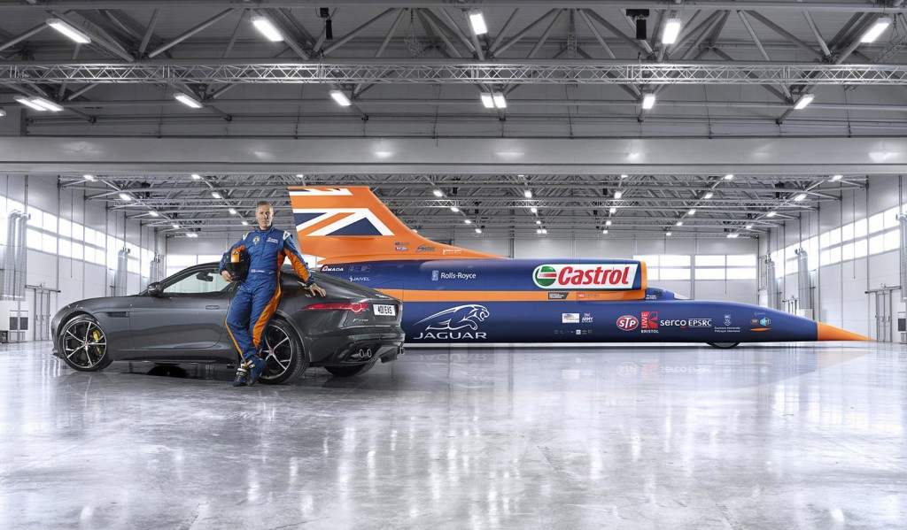 Jaguar stelt F-Type R Bloodhound voor op Coventry MotoFest