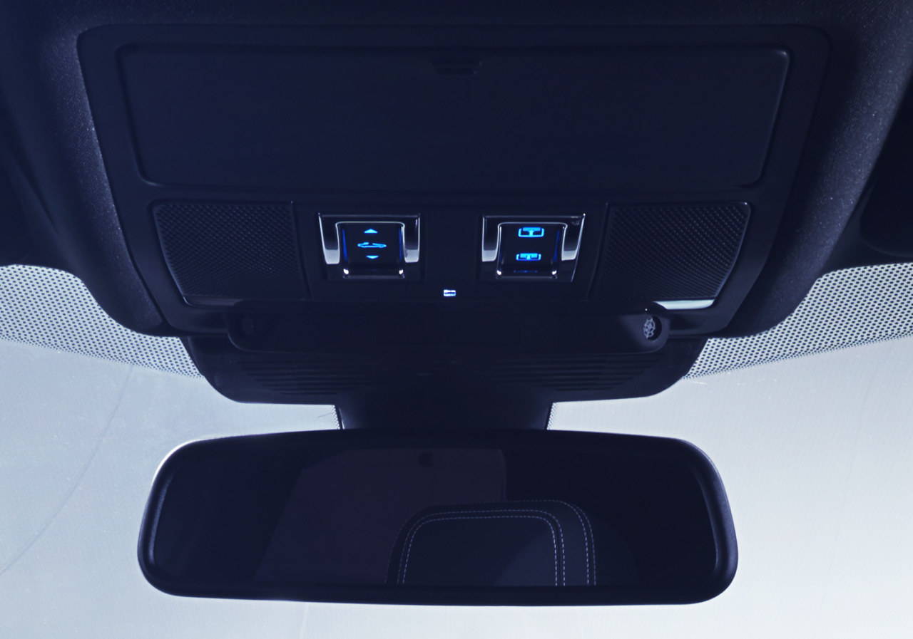 Jaguar toont eerste afbeeldingen van nieuwe XF