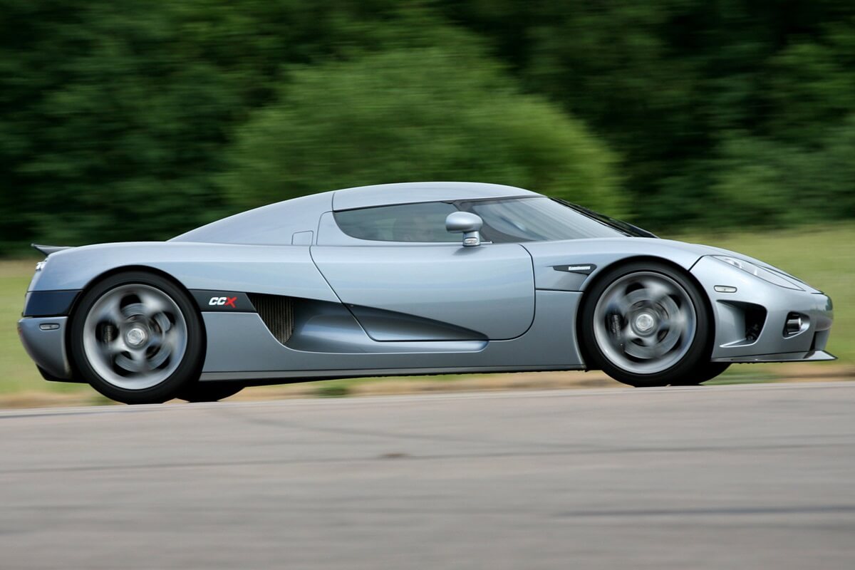 Koenigsegg CCX 4.7L V8 817 pk handgeschakeld RWD (2006-2010)