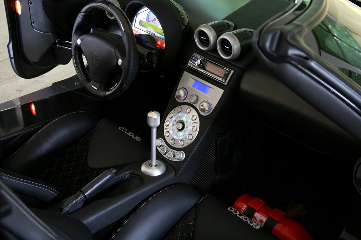 Koenigsegg CCX 4.7L V8 817 ch BVM  (2006-2010)