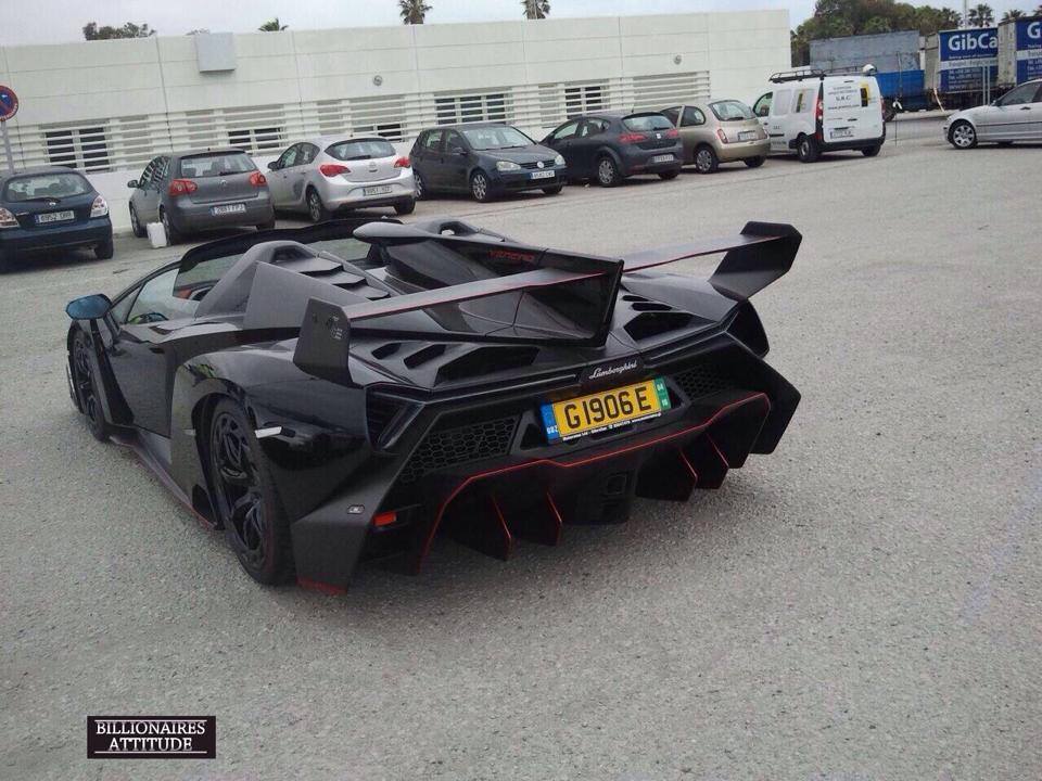 Nieuw exemplaar van Lamborghini Veneno Roadster gespot in Gibraltar