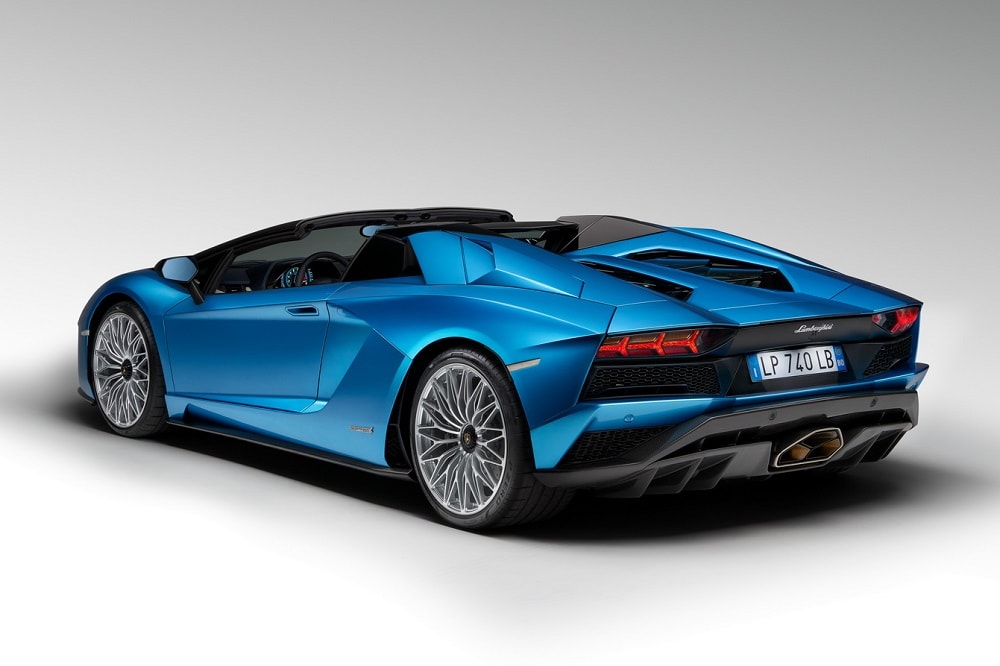 Lamborghini stelt Aventador S Roadster voor