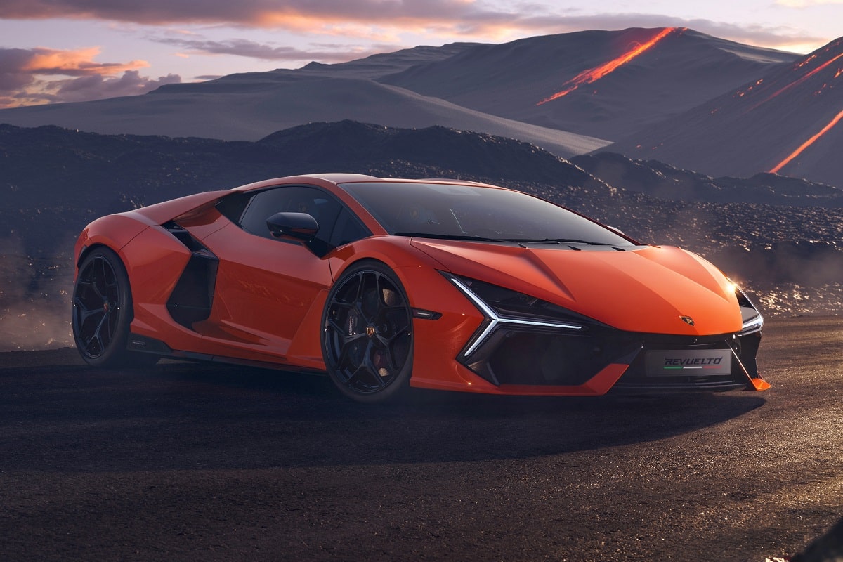 Engine Lamborghini Revuelto 2024