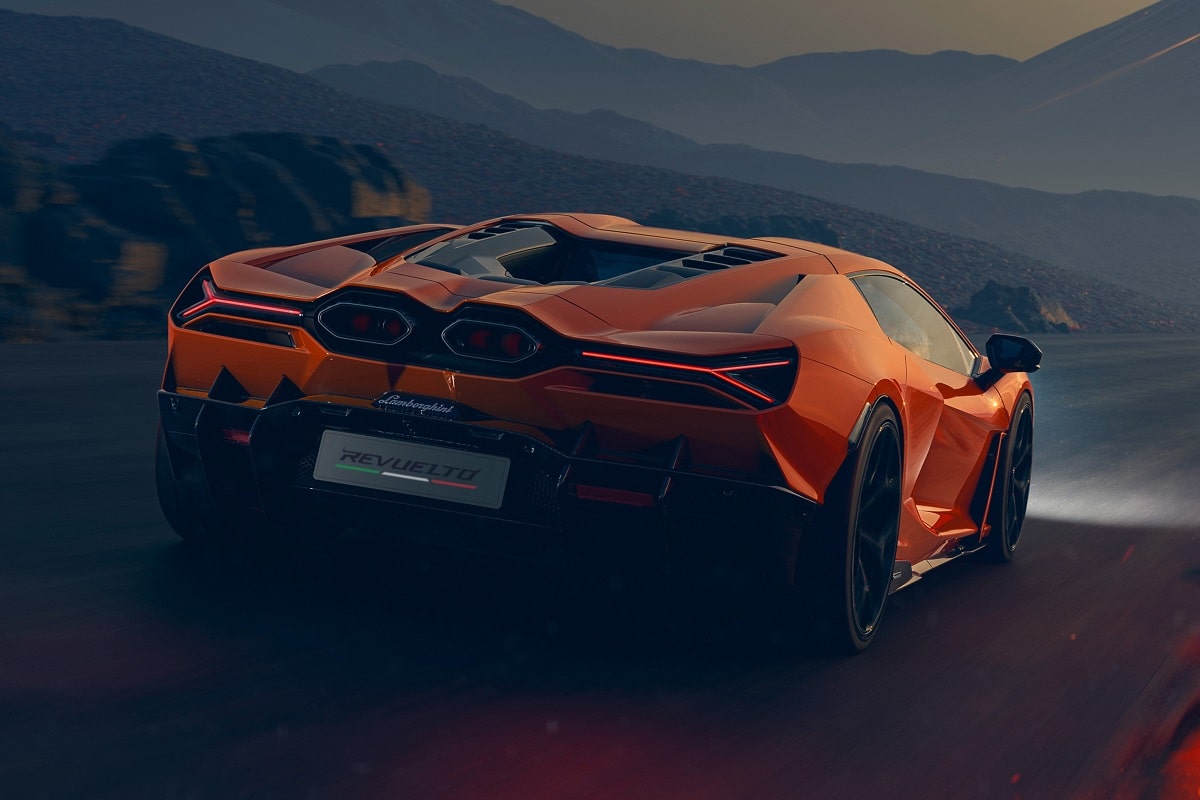 Lamborghini Revuelto poids 2024