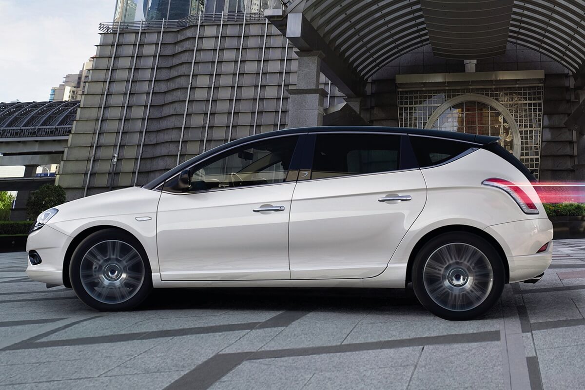 Lancia Delta handgeschakeld (2011–2015)