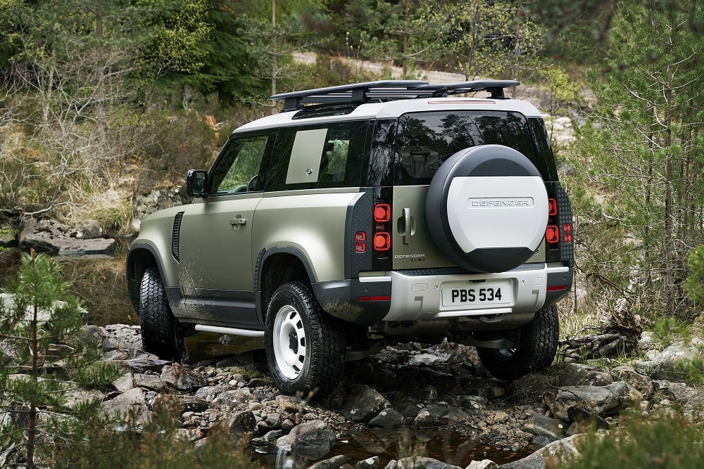 Prijs Land Rover Defender 90 2023: vanaf 68.200 euro -