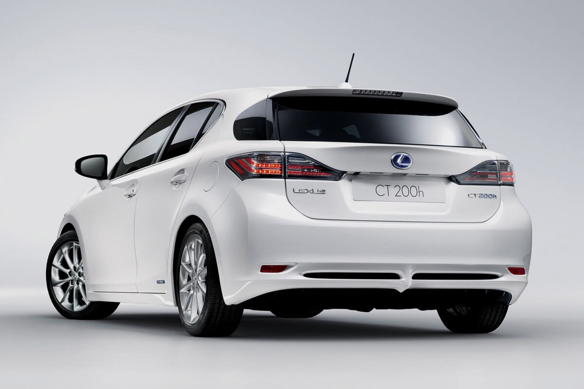 Lexus CT 2010-2013 extérieur arrière