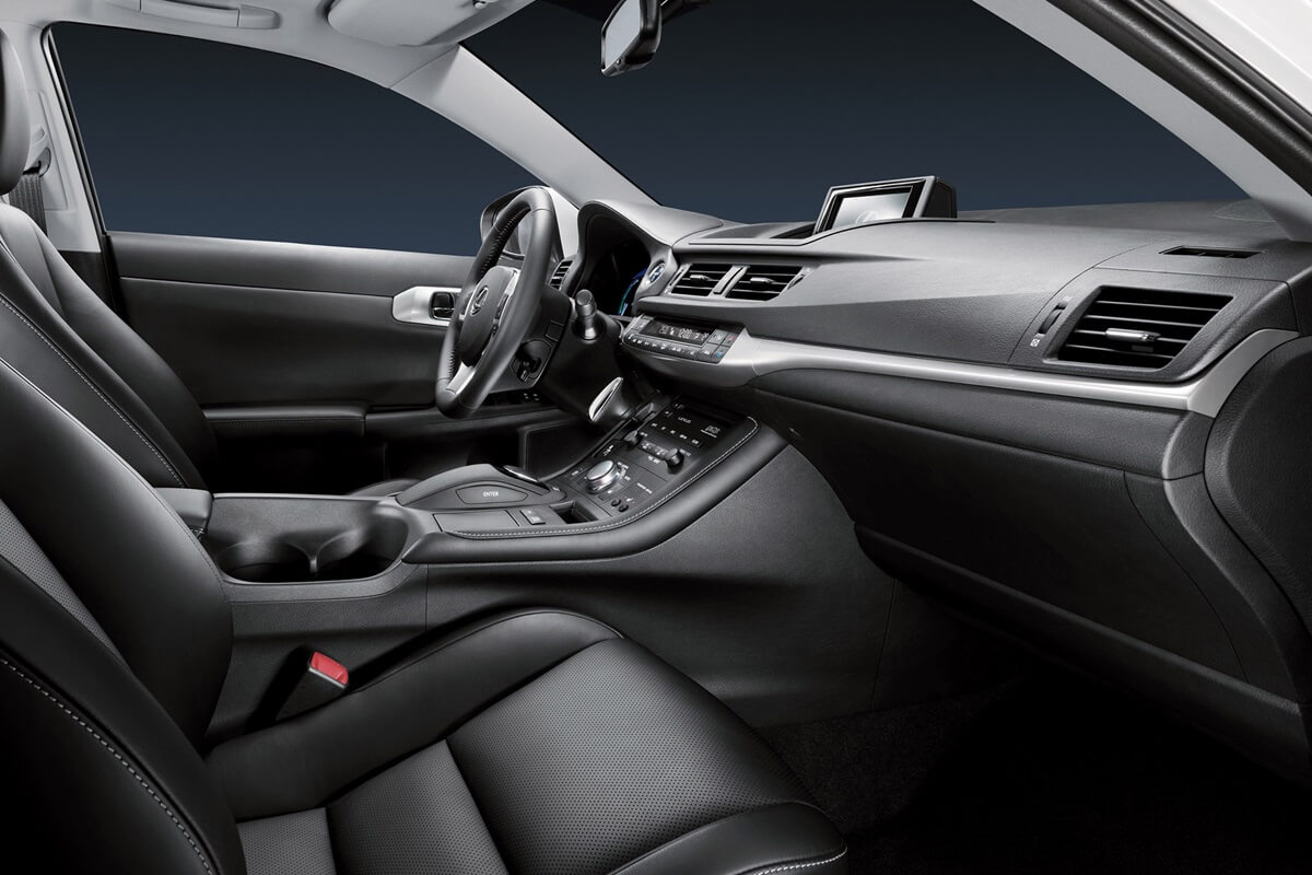 Lexus CT 2010-2013 intérieur