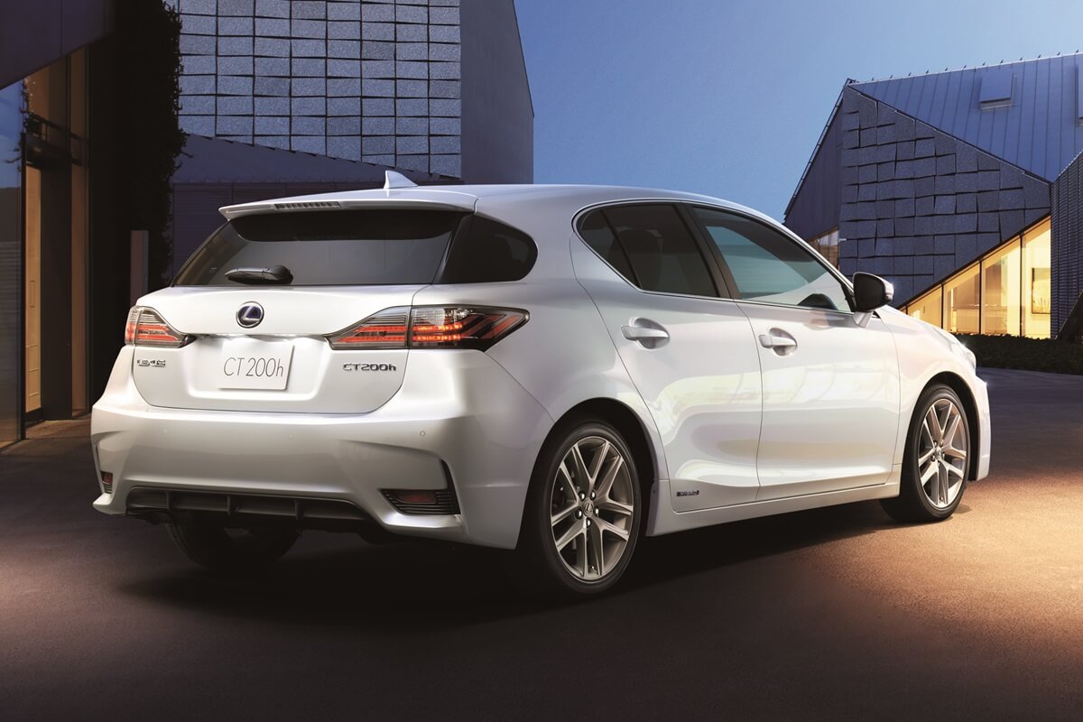 Lexus CT 2014-2017 extérieur arrière