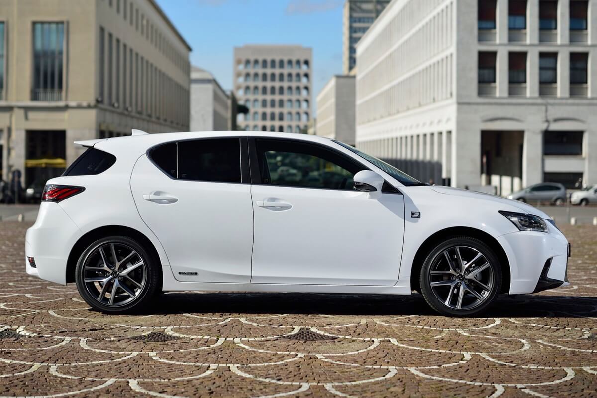 Lexus CT 2014-2017 extérieur côté