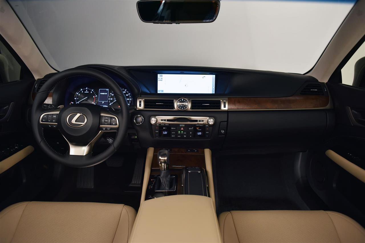 Lexus GS opgefrist voor 2016