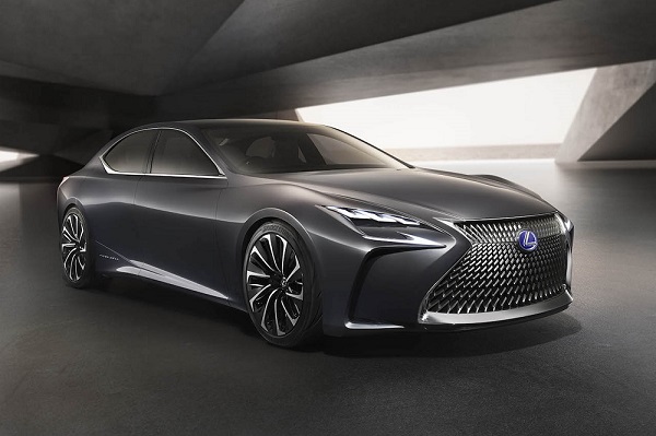 Nieuwe Lexus LF-FC concept rijdt op waterstof