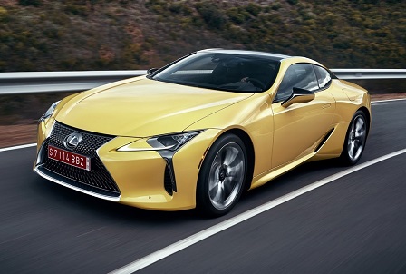 Lexus sluit jaar af met fotospecial van nieuwe LC coupé