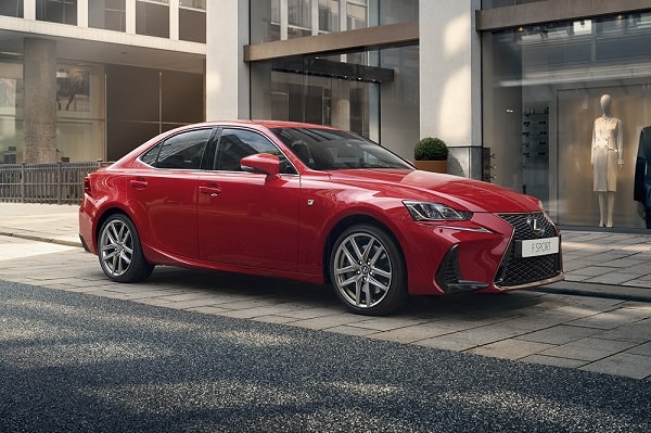 Lexus IS 2016–2020