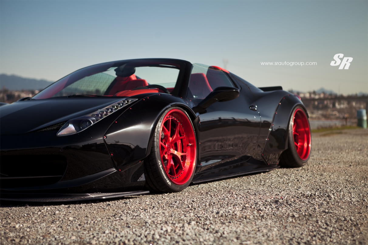 Liberty Walk gaat los op Ferrari 458 Spider