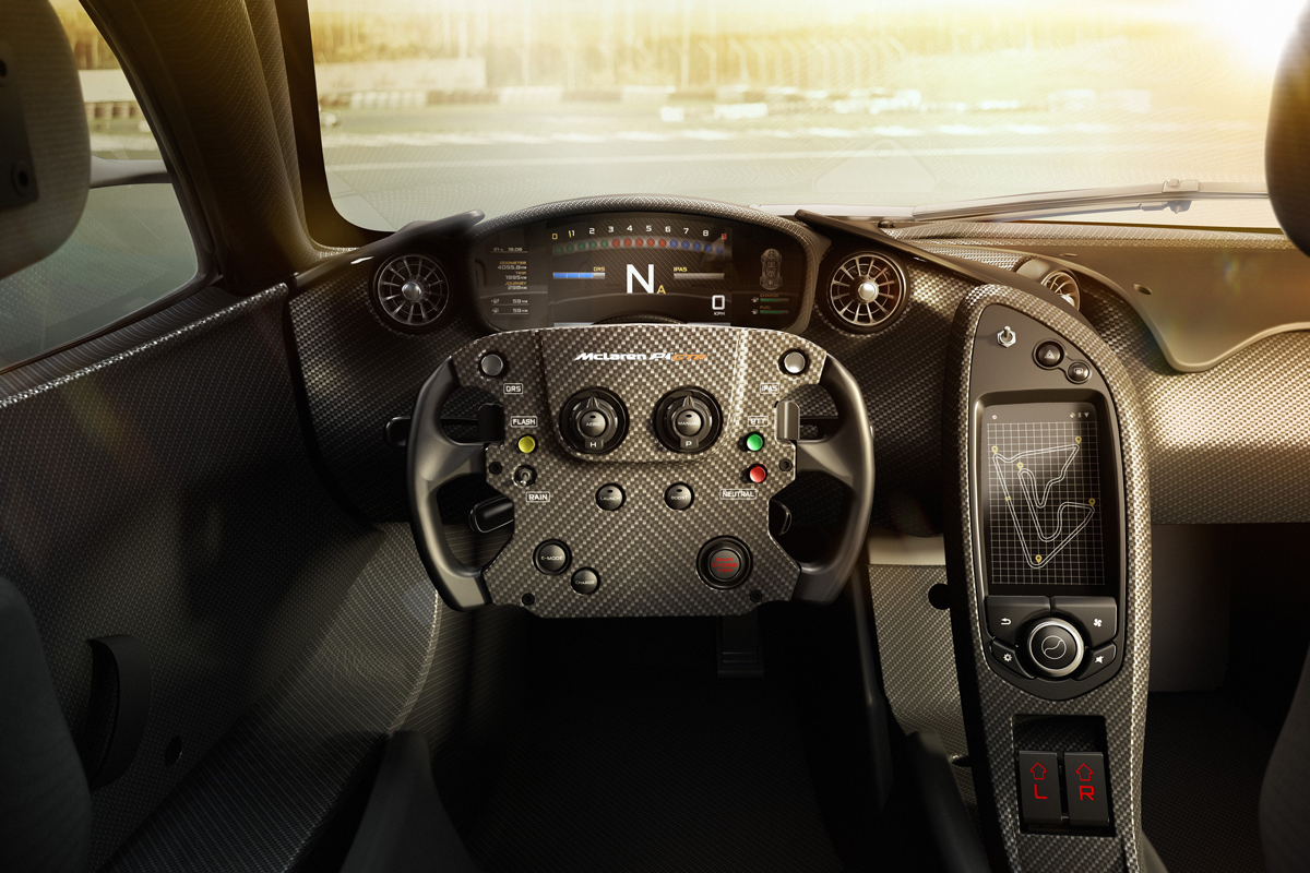 Zo ziet het interieur van de McLaren P1 GTR er uit