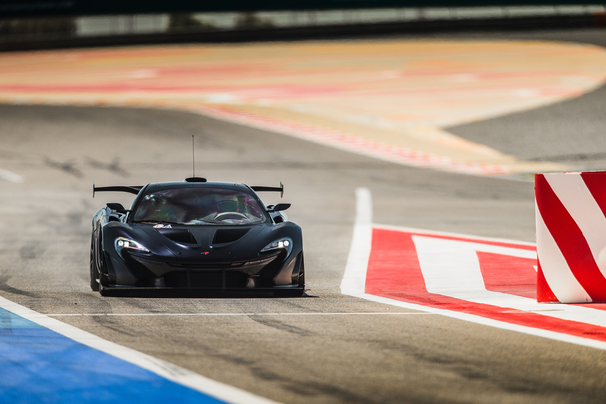 Zo ziet het interieur van de McLaren P1 GTR er uit