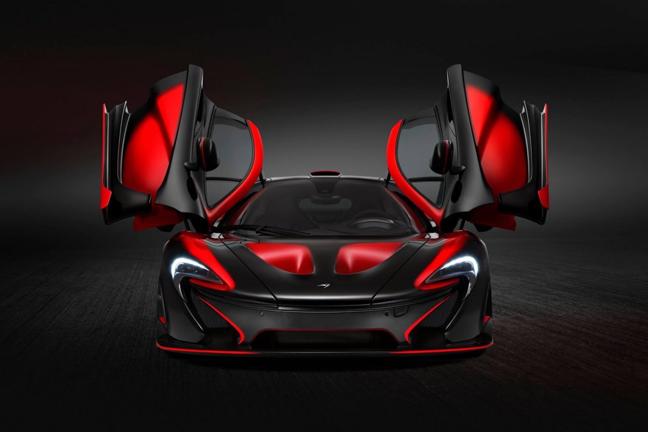 McLaren P1 op verzoek van klant omgetoverd tot zwart-rode parel