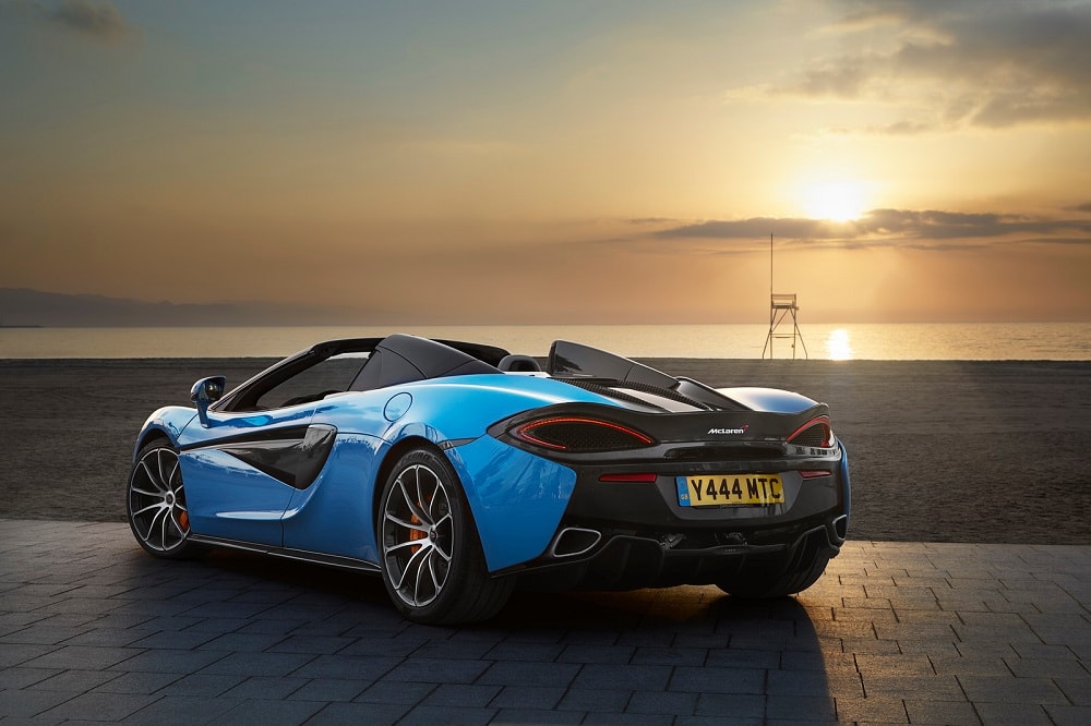 Bewonder de McLaren 570S Spider in 50 nieuwe foto's