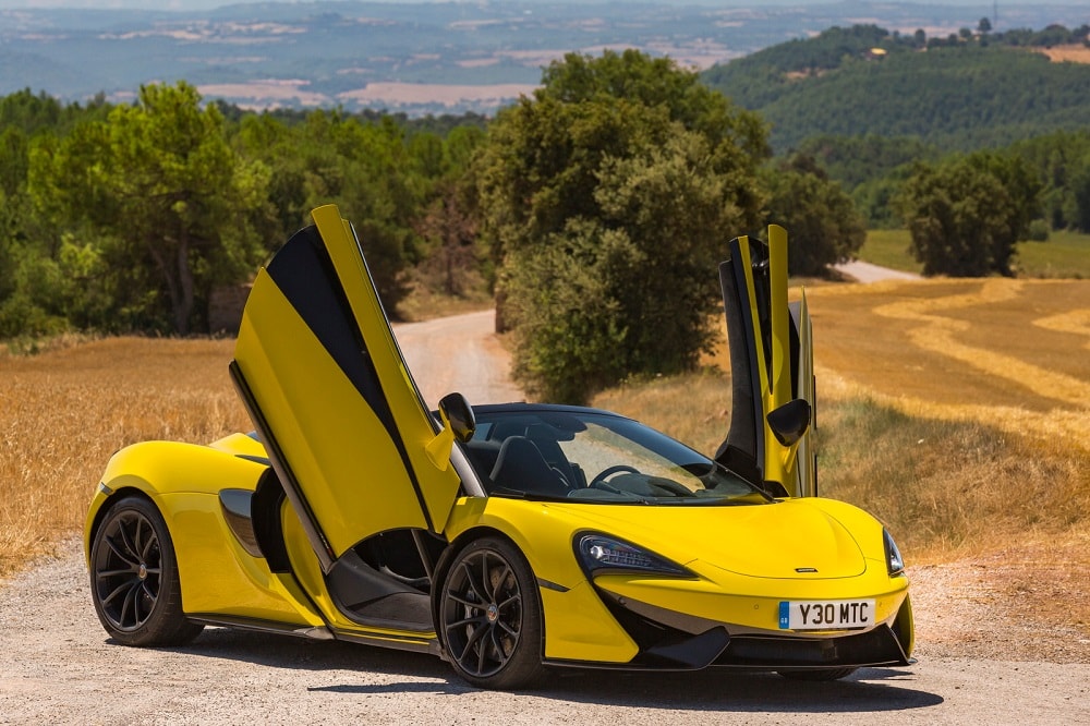 Bewonder de McLaren 570S Spider in 50 nieuwe foto's