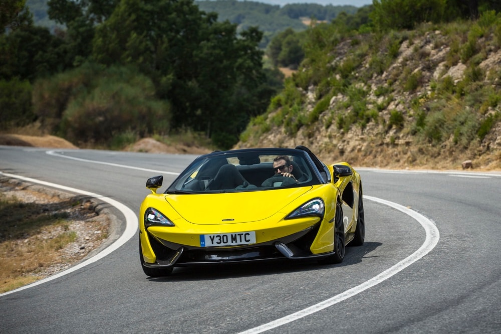 Bewonder de McLaren 570S Spider in 50 nieuwe foto's