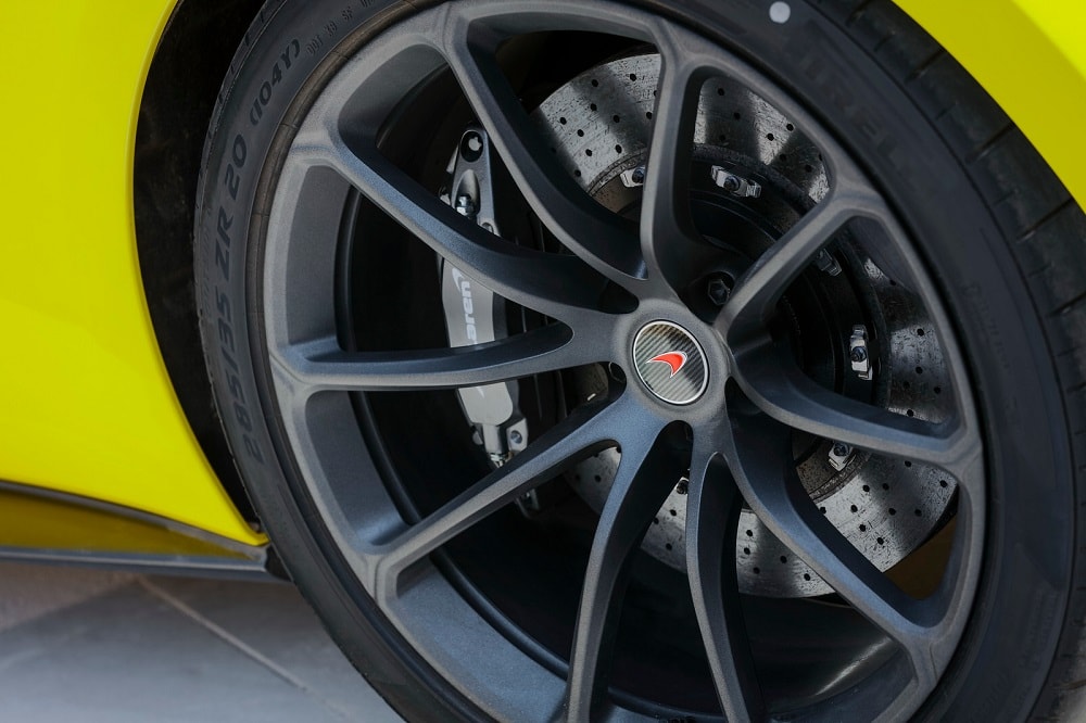 Bewonder de McLaren 570S Spider in 50 nieuwe foto's