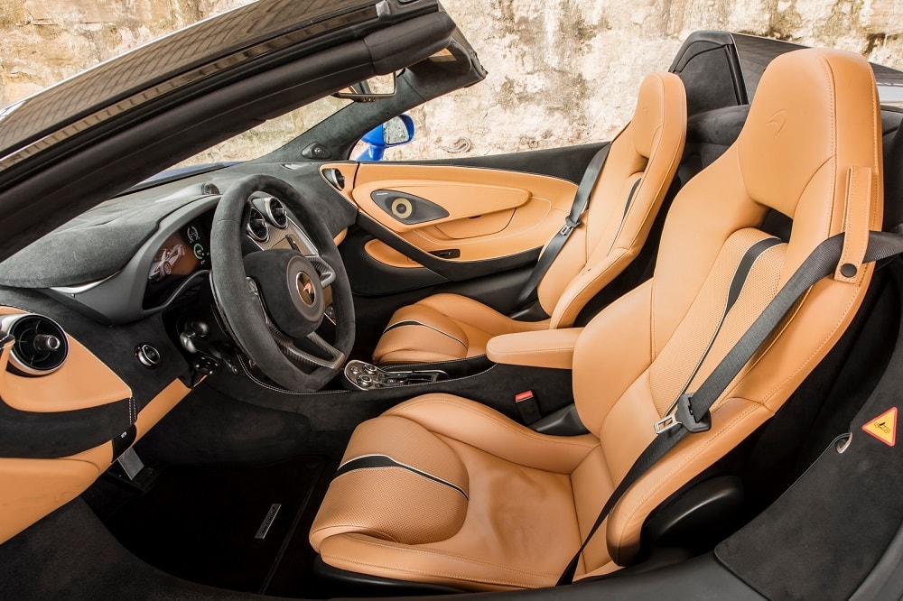Bewonder de McLaren 570S Spider in 50 nieuwe foto's