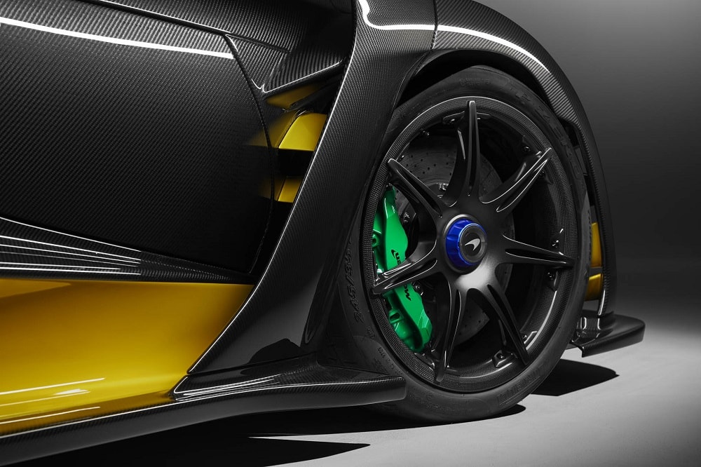 McLaren toont nieuwe Senna met Carbon Theme