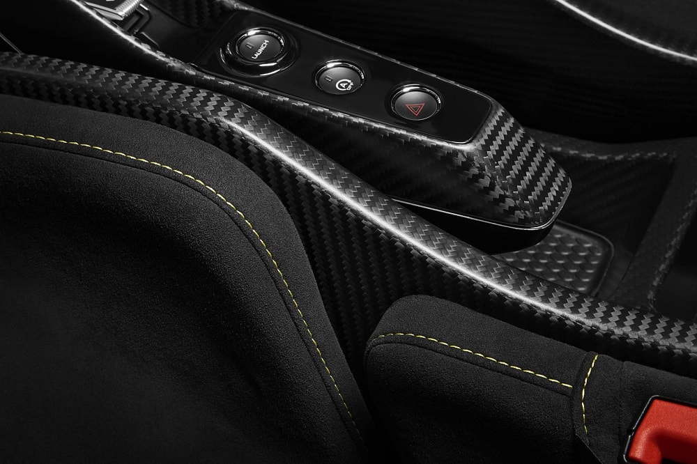 McLaren toont nieuwe Senna met Carbon Theme